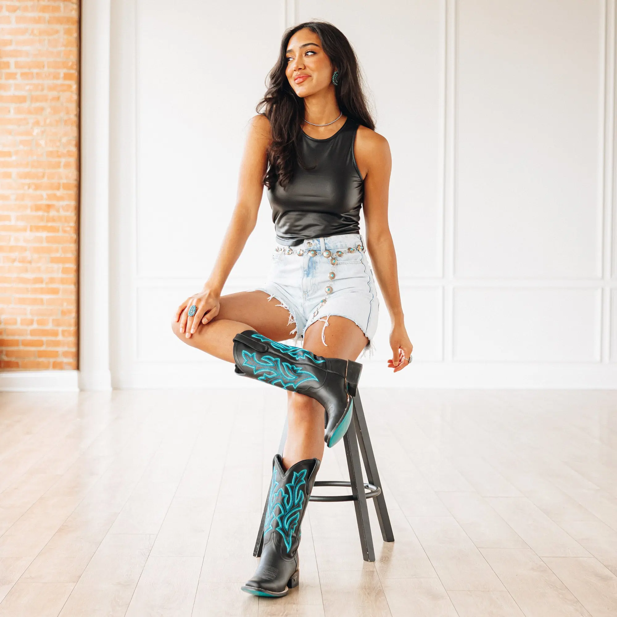 Classic Square Boot - Jet Black - Image 9