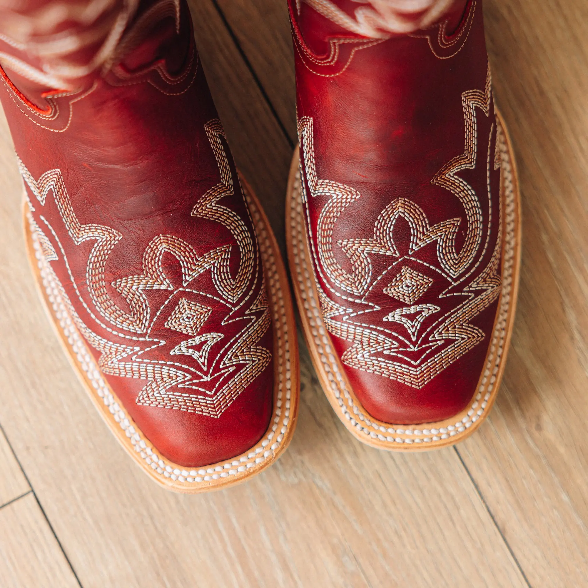 Saratoga Square Boot - Smoldering Ruby - Image 14