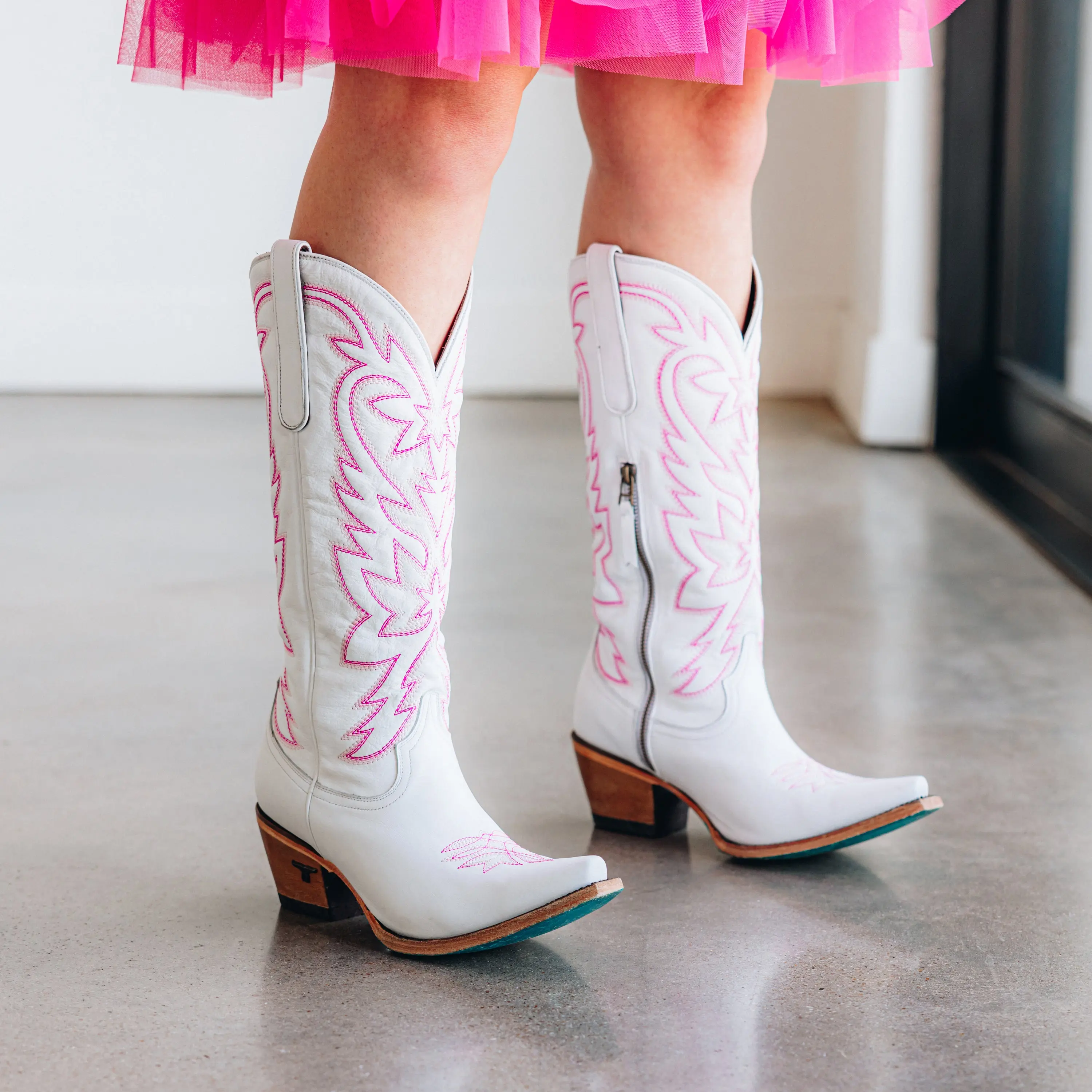 Smokeshow Boot - Matte White and Neon Pink - Image 13